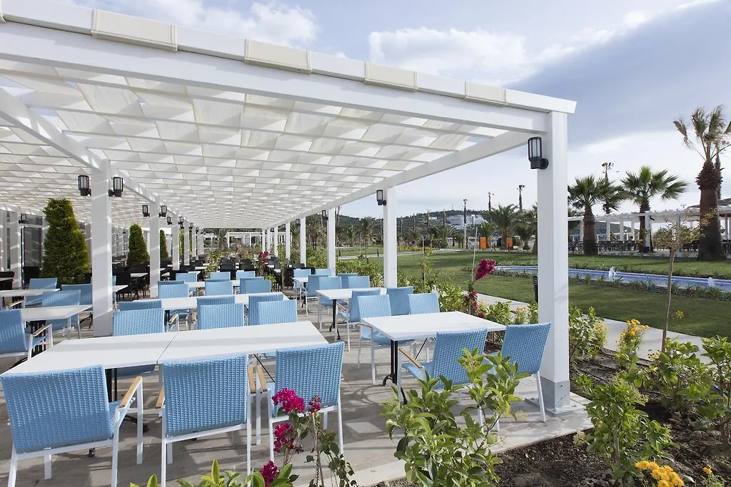 Palm Wings Ephesus Beach Resort Selcuk 5*,