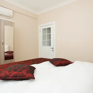 Blue Sultan Apartment